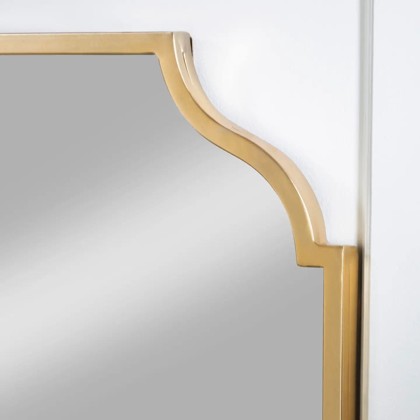 Scalloped Edge Mirror