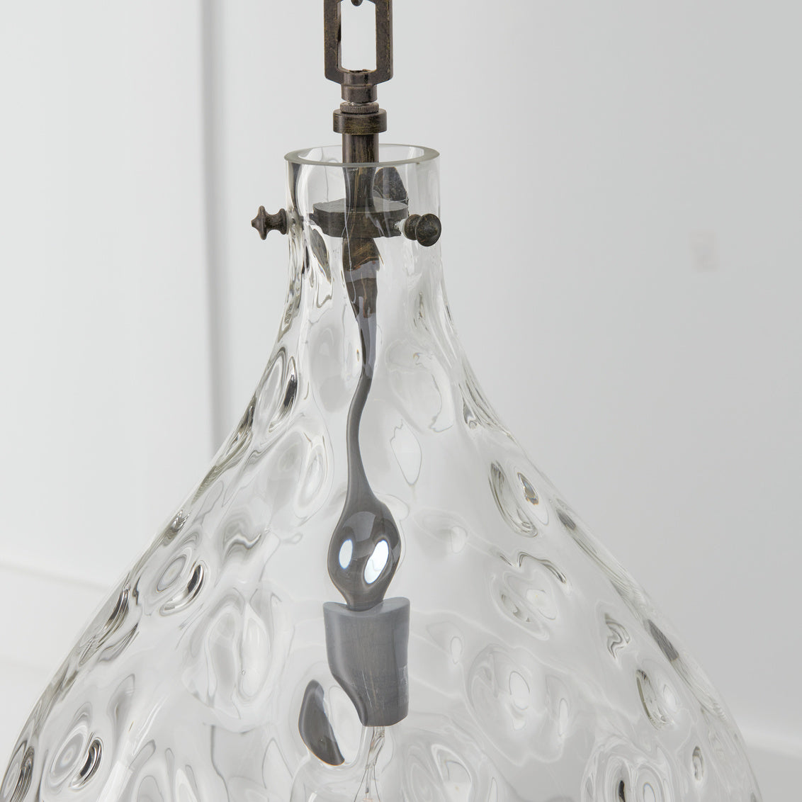 Bristol Pendant 1 LT in Farm House Finish