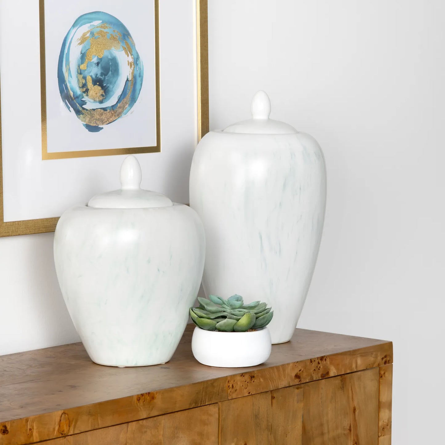 Mia Urn with Lid