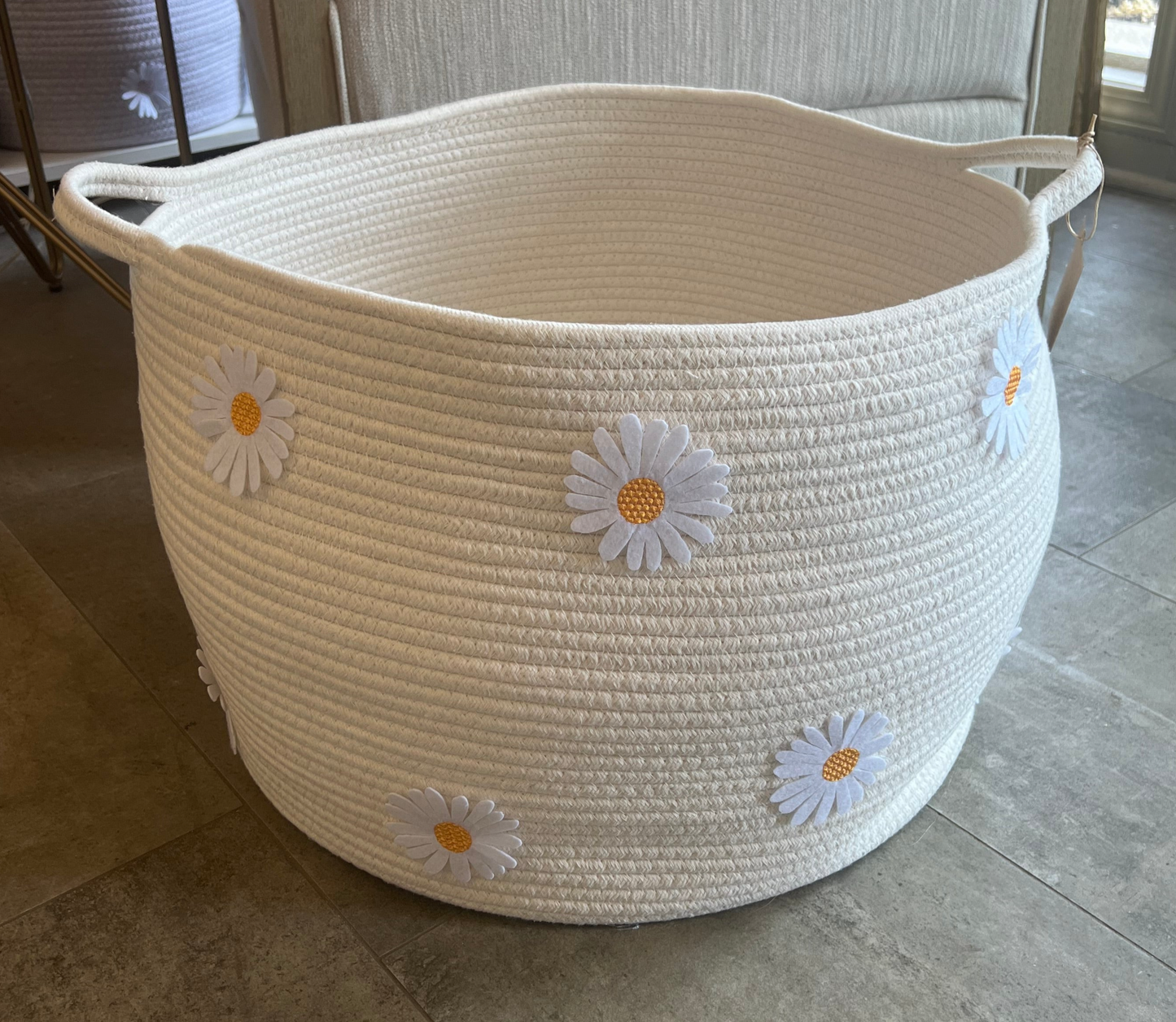 Cream Daisy Basket