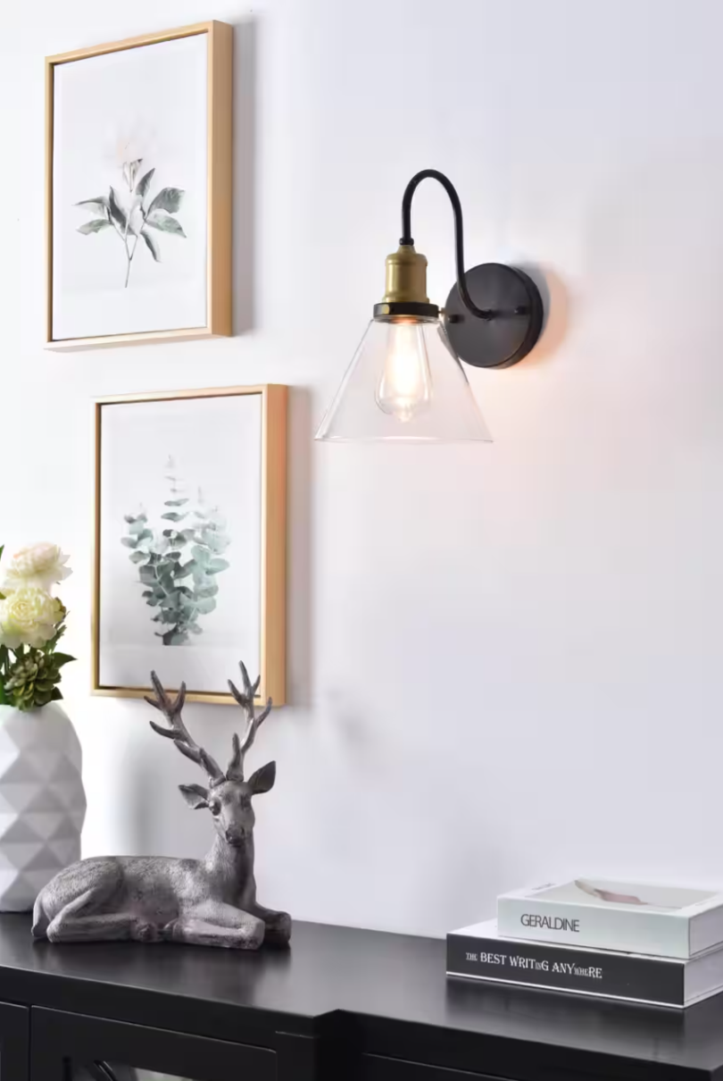 Histoire Wall Sconce